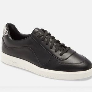NWT Vince Black Leather Sneaker Size 9